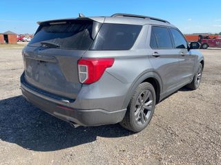 2022 Ford Explorer XLT - Exterior Rear Right Corner Image